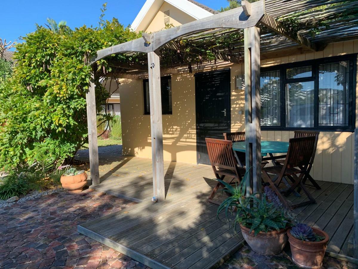Garden Cottage in Ambiente Guest House Knysna Buitenkant foto